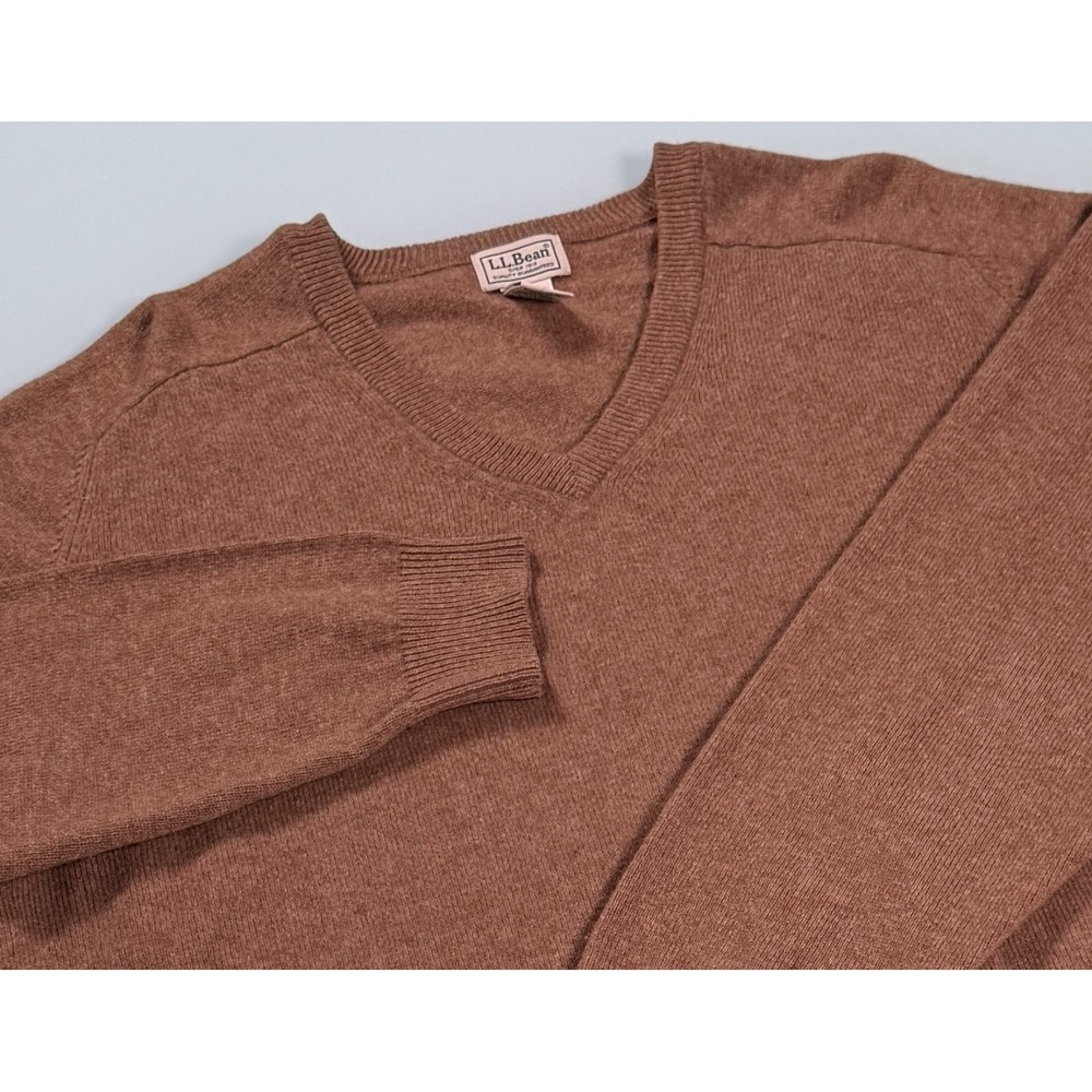 LL Bean V-Neck Sweater Brown 100% Lambs Wool Mens lightweight Pullover - Large